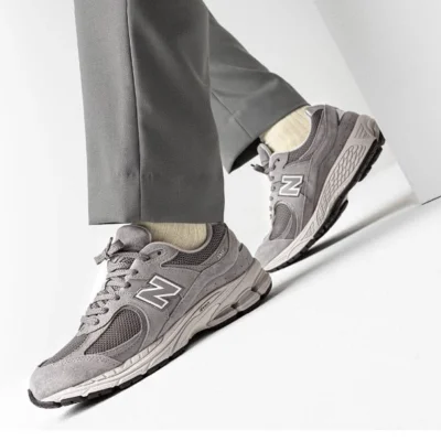 کفش روزمره نیوبالانس مدل 2002RC